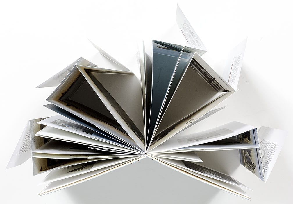 julia_borissova_let_me_fall_again_top_view_extended_pages